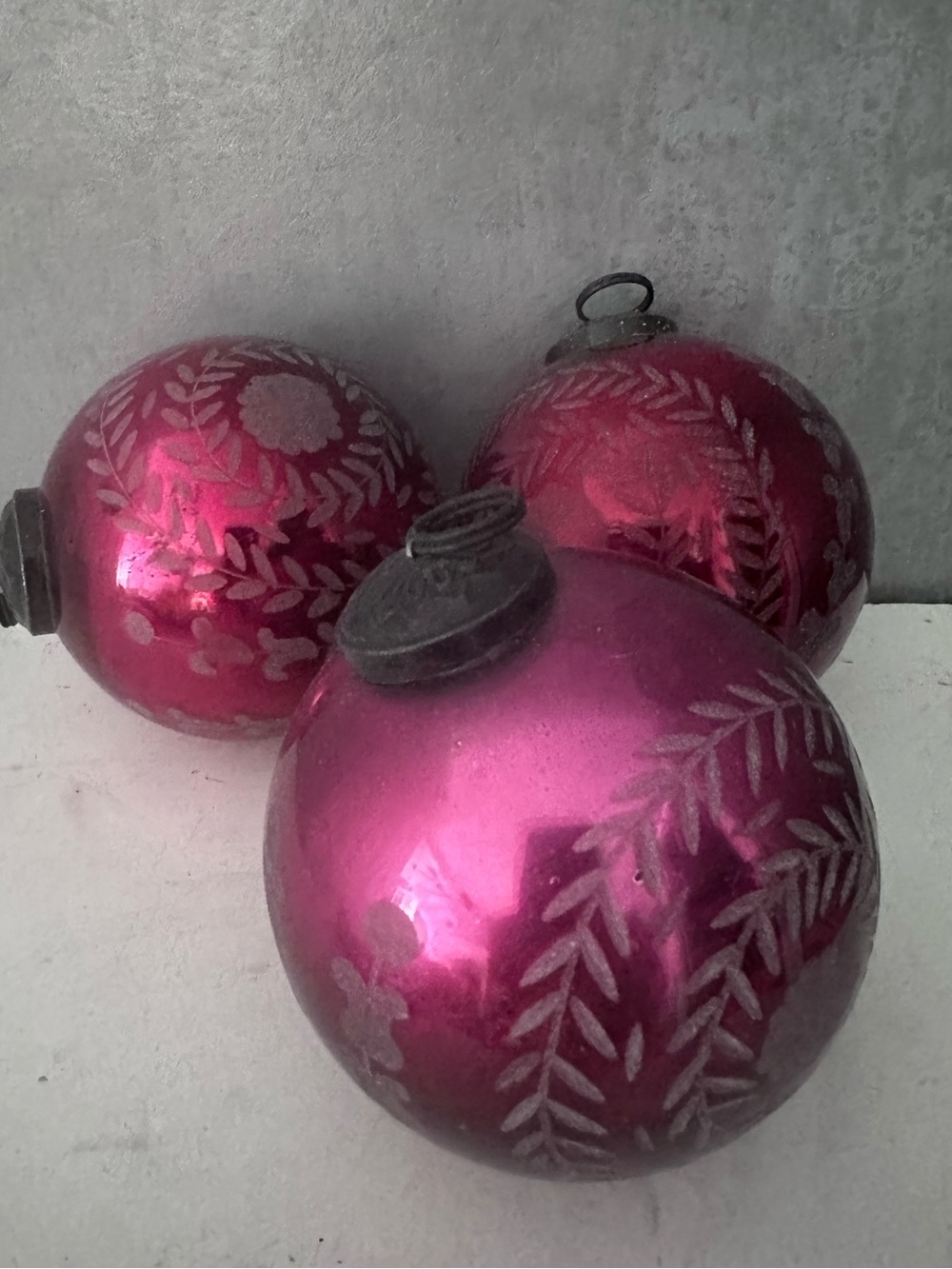 SET OF 3 POTTERY BARN ETCHED CRANBERRY KUGEL ORNAMENTS 4"